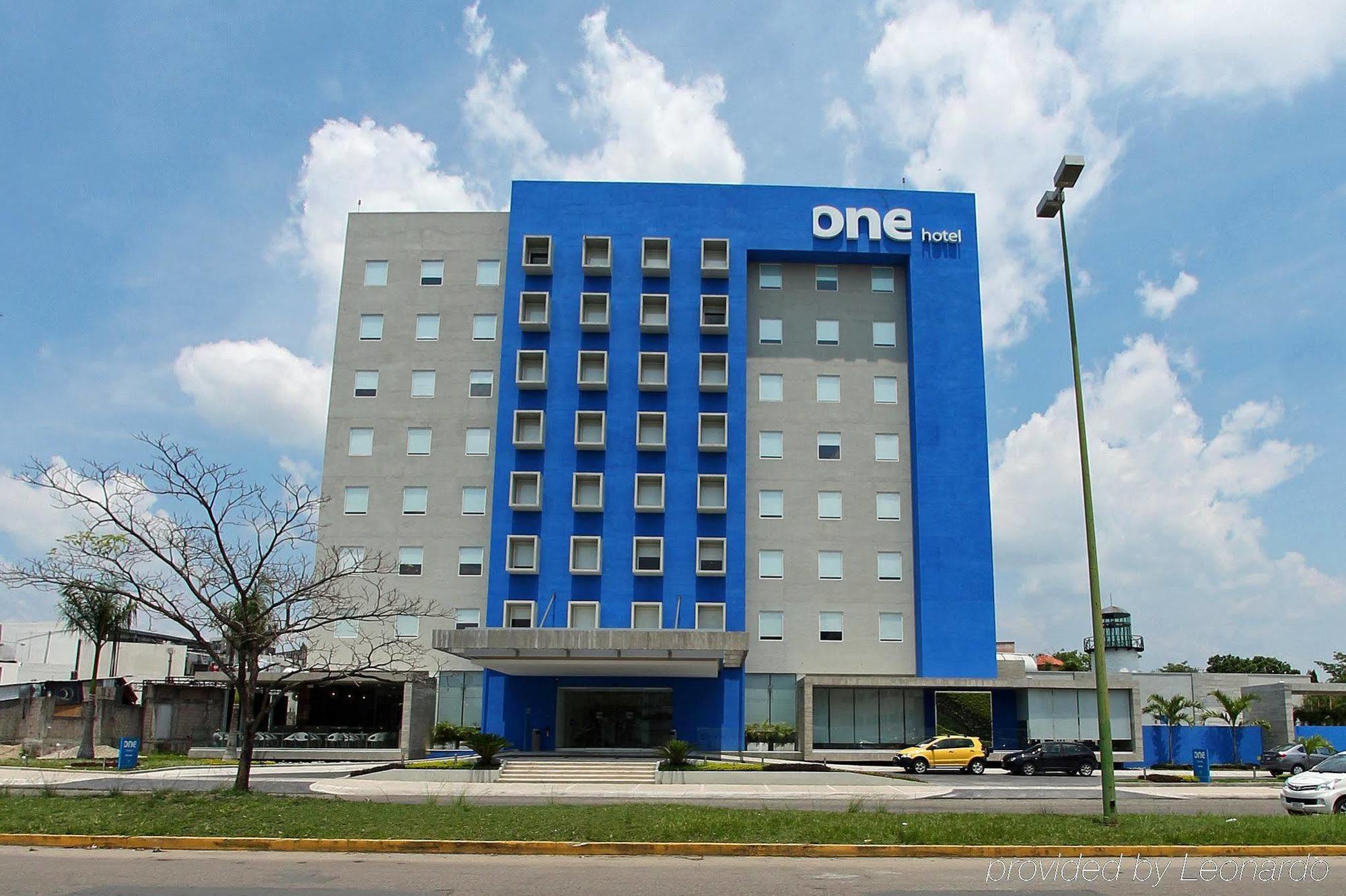 One Villahermosa 2000 Esterno foto